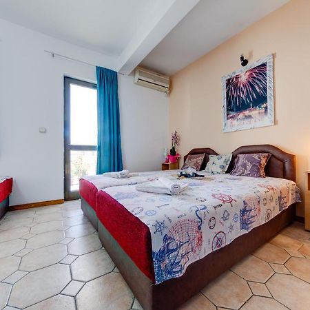 Sunny Grapes Apartments Budva Buitenkant foto